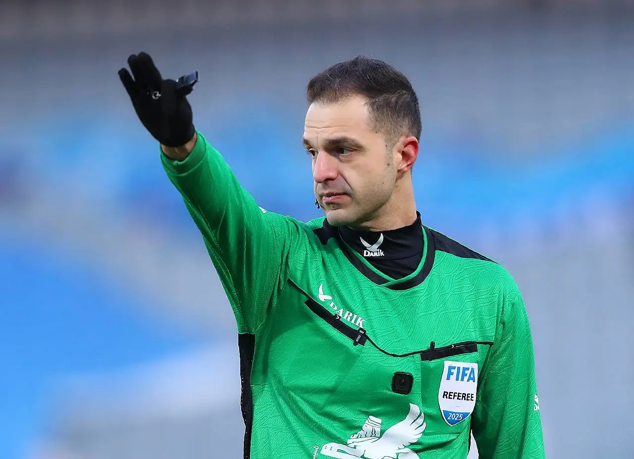 وقتی پیام حیدری کارت سفید را به جای قرمز نشان داد؛ داوری جنجالی در جام حذفی!