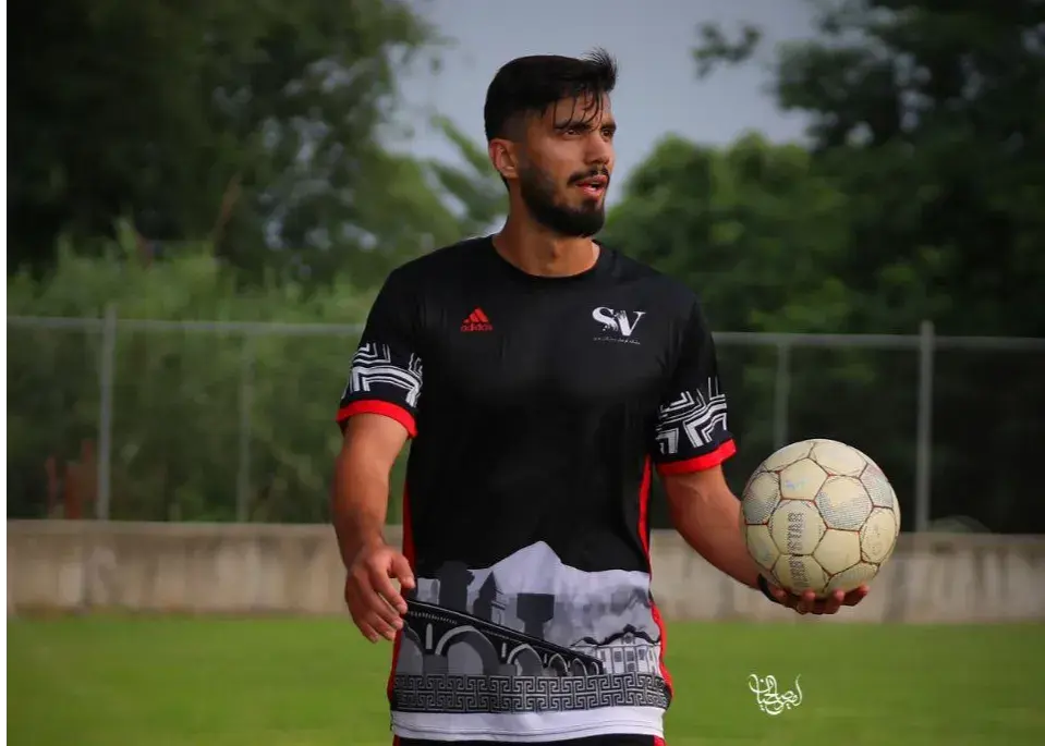 محمد آقاجانپور چگونه پست مدافع راست تراکتور را در خیبر خرم‌آباد تغییر داد؟