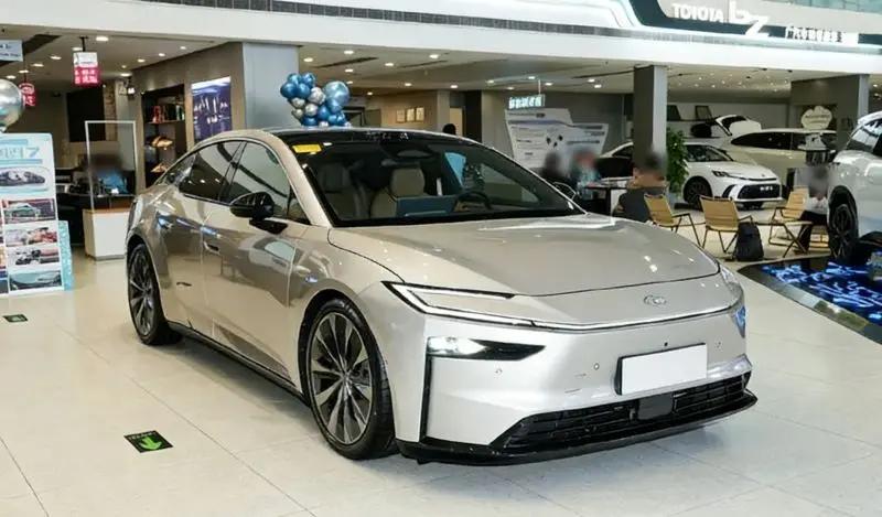 تویوتا bZ7 مدل 2026 رونمایی شد