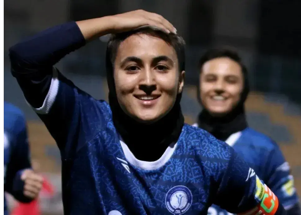 فرهاد دوباره مقابل زنان پرسپولیس رکوردشکنی کرد؛ ماجرا چیست؟