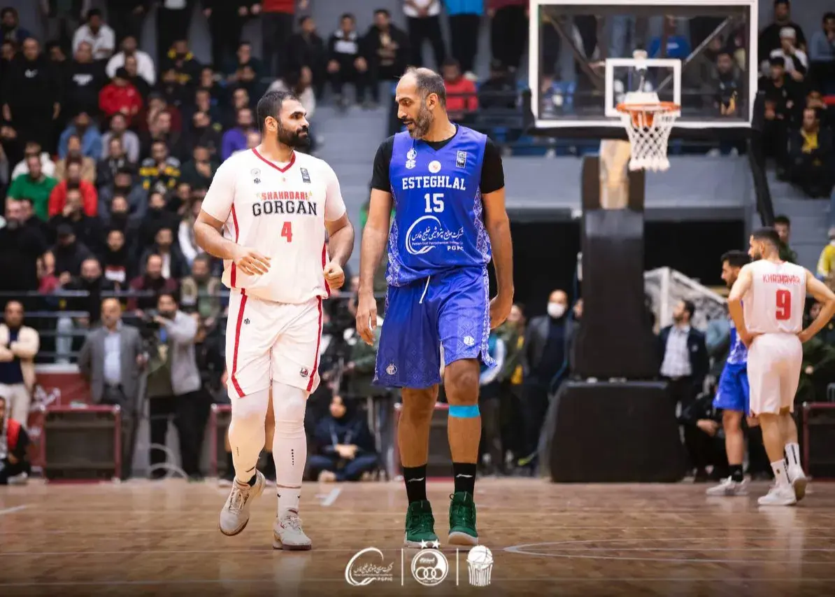 توپ بسکتبال در گرگان، اما جنجال توهین و ممنوعیت بازی به خاطر تتو در استقلال!