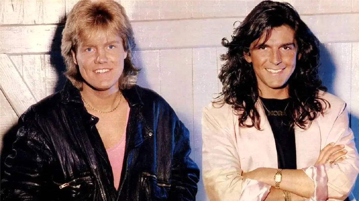 اجرای زنده و جادویی «Brother Louie» مدرن تاکینگ که قلب‌ها را تسخیر کرد!