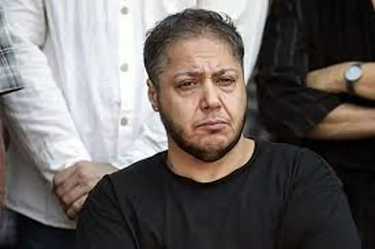 سفر به گذشته با عکس دیده‌نشده مازیار لرستانی در 14 سالگی کنار کتاب‌هایش!