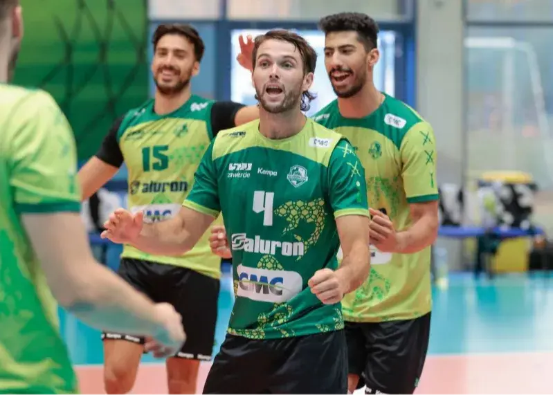 انتقاد تند سرمربی مشهور از میزبانی برزیل!