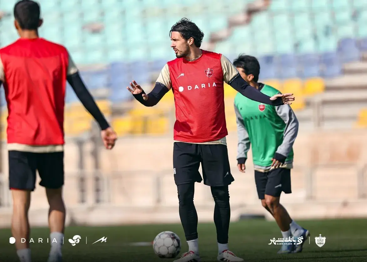 ستاره پرسپولیس به‌خاطر مصدومیت ایران را ترک کرد؛ بازگشت او چقدر طول می‌کشد؟