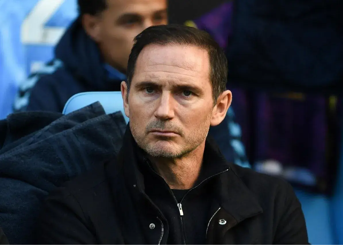 فرانک لمپارد در چمپیونشیپ آتش به پا کرد؛ درگیری‌های داغ پس از تساوی جنجالی!