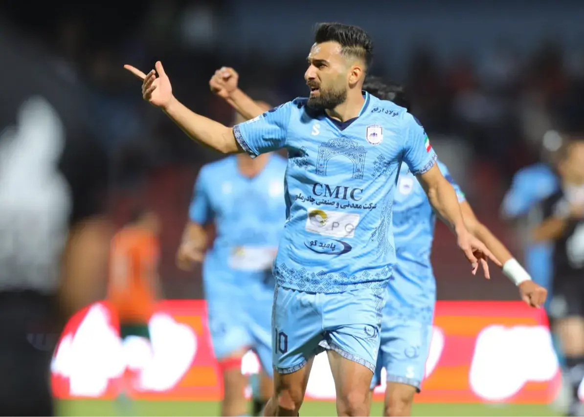 نیمه اول فجر – چادرملو: بدون گل، بدون برنده