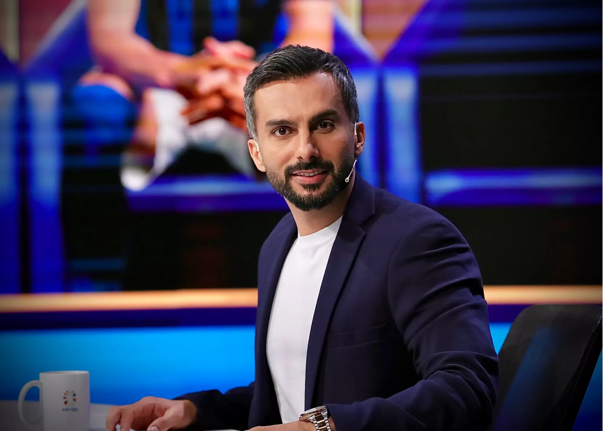 میثاقی در برنامه فوتبال برتر: بلاگرها با پوست مجری، مربی و بازیکن بازی می‌کنند!