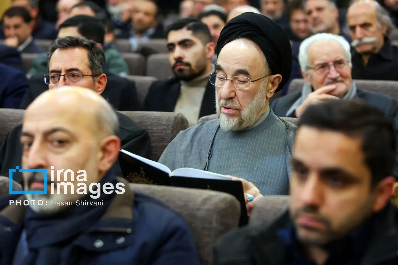 تصاویر: مجلس ترحیم اشرف بروجردی