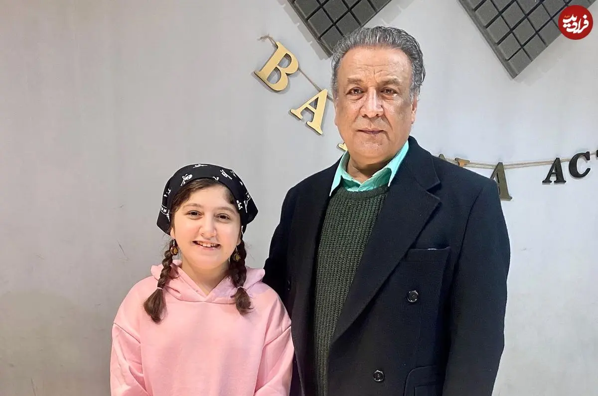 سفر شگفت‌انگیز عبدالرضا اکبری به سال ۶۵ در دومین فیلم سینمایی‌اش!