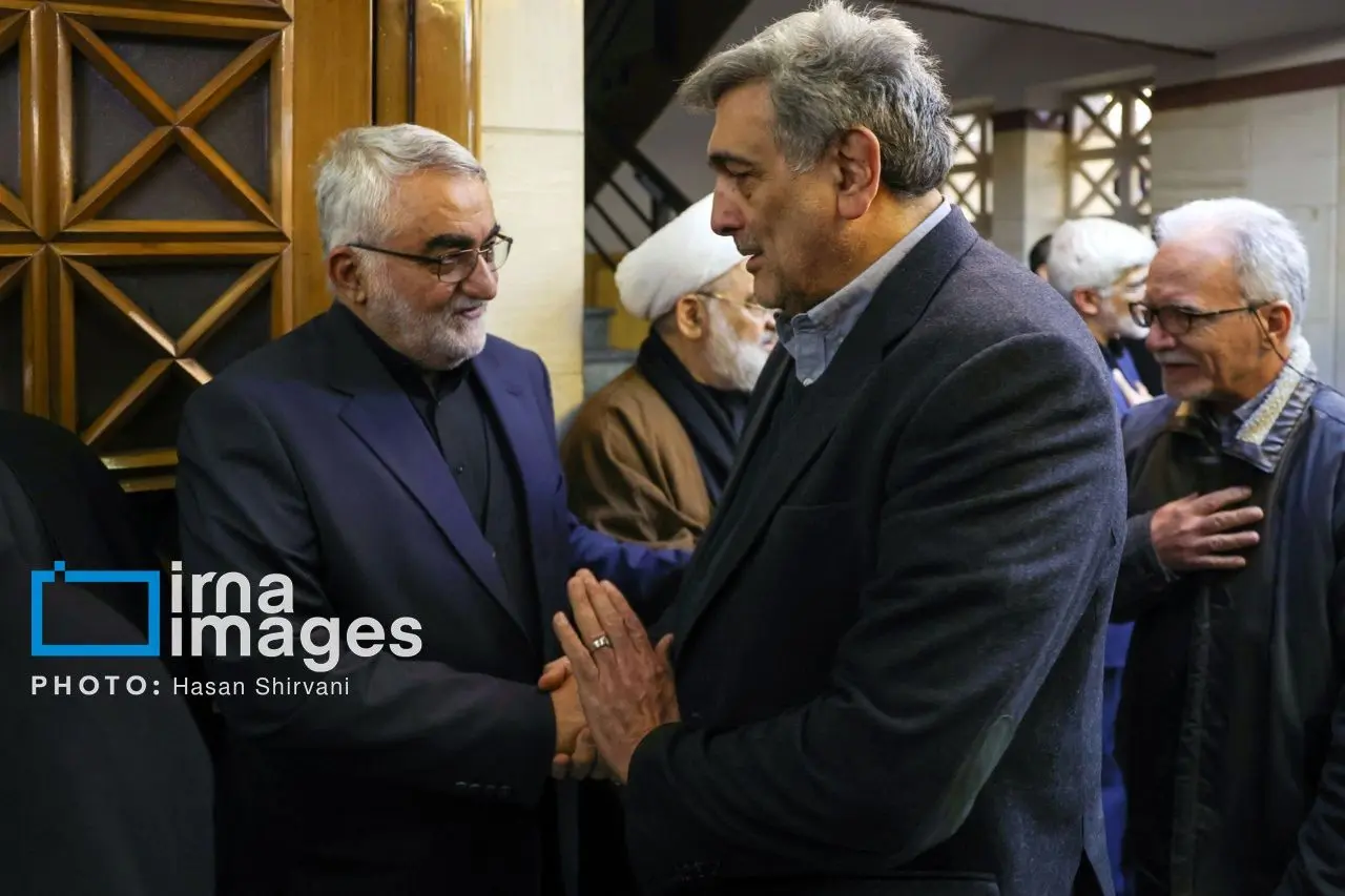 تصاویر: مجلس ترحیم اشرف بروجردی