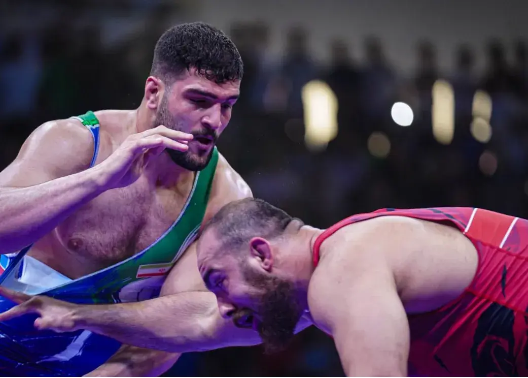 امیررضا معصومی رسماً دوبنده تیم ملی کشتی آذربایجان را بر تن می‌کند!