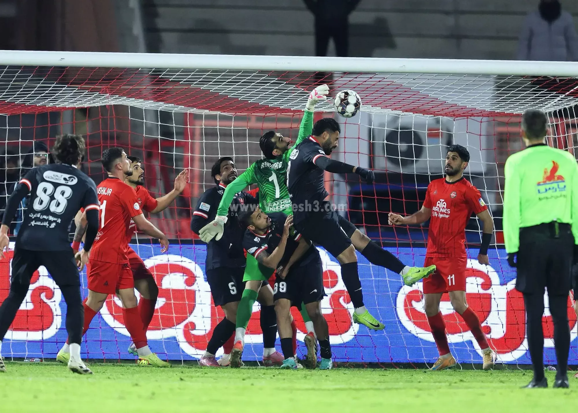 گل جنجالی کنعانی با نقشه دیوار انسانی؛ پرسپولیس چگونه دروازه بیرانوند را باز کرد؟