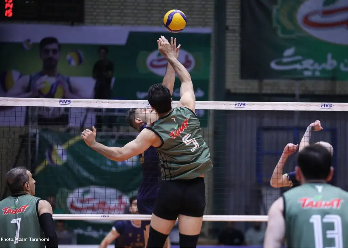 فانوس به دست‌ها به جنگ مدعیان می‌روند