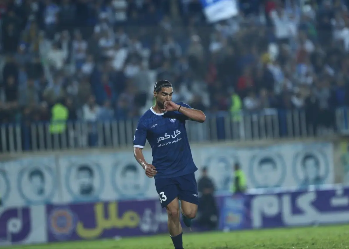 رضا اسدی قفل گلزنی گل‌گهر را باز کرد!