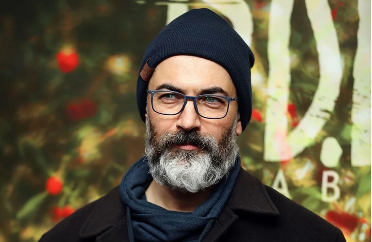 عکس دیده‌نشده پارسا پیروزفر در 6 سالگی؛ آغاز بازگشت به مدرسه در روزهای تاریخی 57