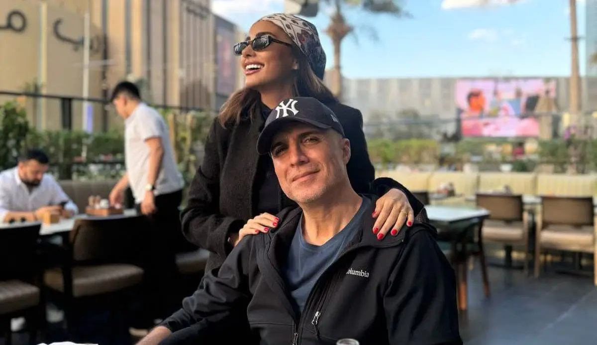 جشن باشکوه شب یلدا اوزجان دنیز و همسر ایرانی‌اش؛ چیدمان خاص و واکنش‌های داغ کاربران