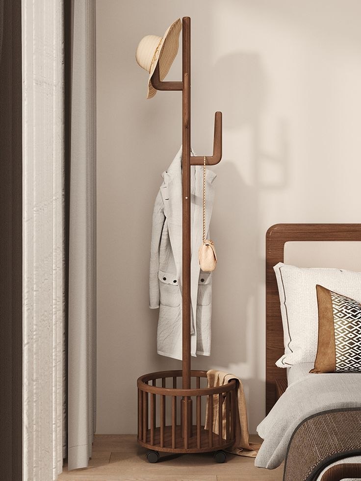 چوب لباسی ایستاده