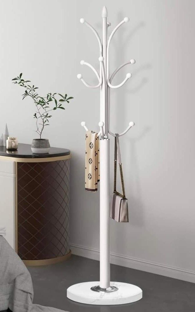 چوب لباسی ایستاده