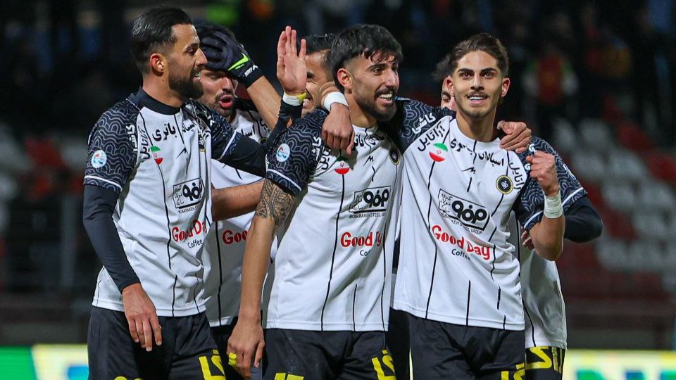 تعویض جنجالی سپاهان که دومین بحران بزرگ تیم را در آستانه حل شدن قرار داد!