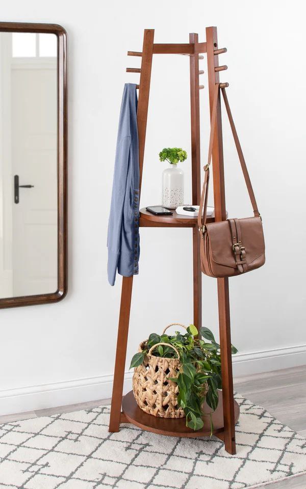 چوب لباسی ایستاده