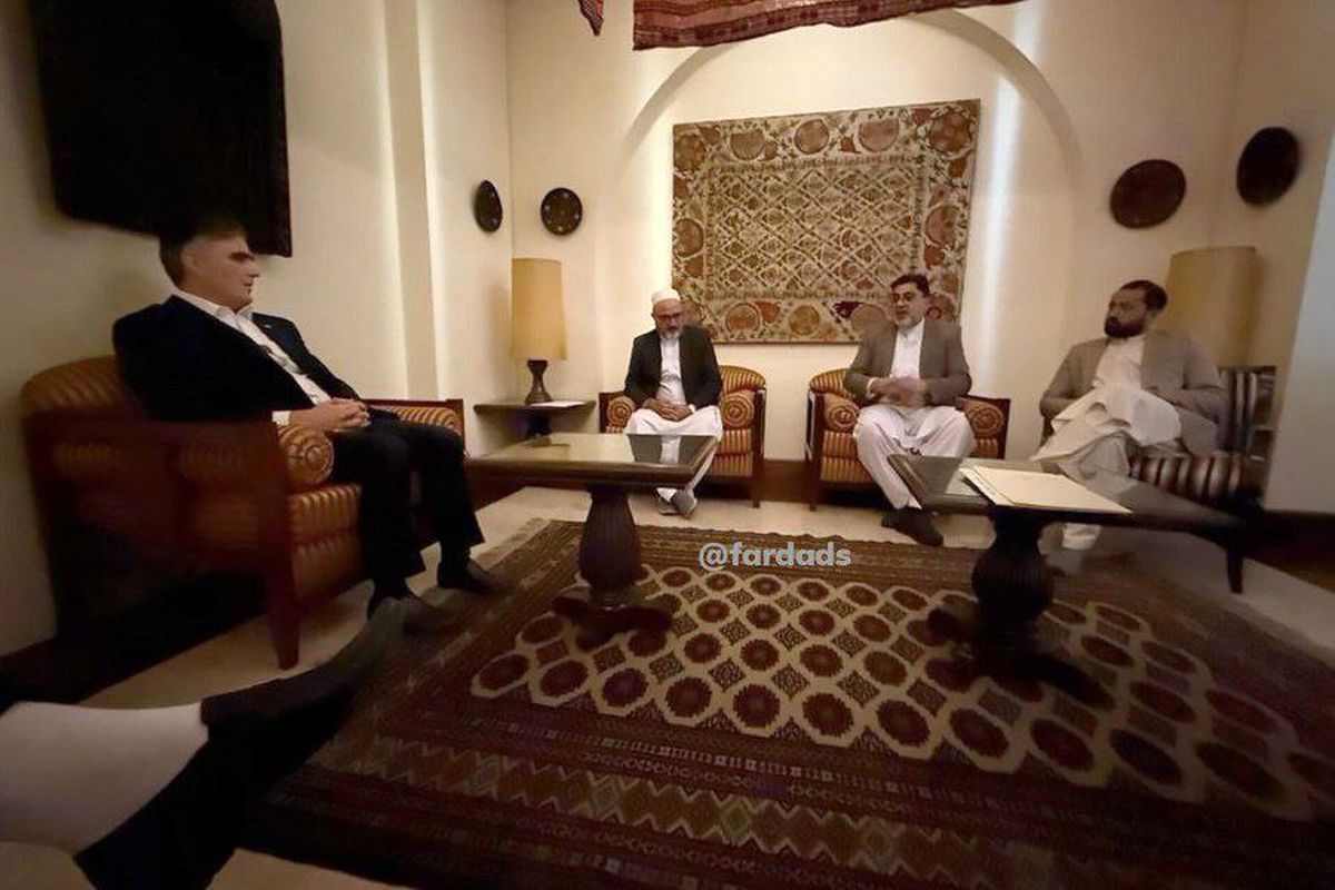 دیدار جنجالی رئیس کل بانک مرکزی با اتحادیه صرافان هرات؛ پشت پرده‌ای که همه را شگفت‌زده کرد!