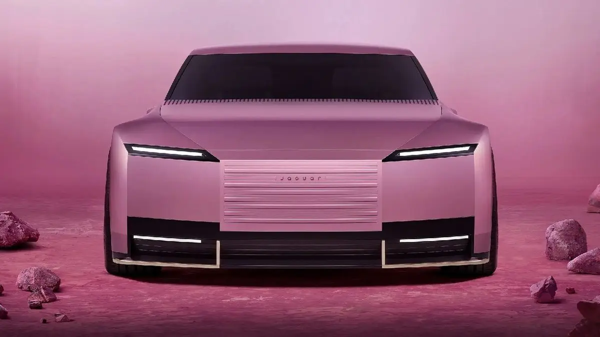 اخراج ناگهانی رئیس طراحی جگوار؛ جری مک‌گاورن چگونه از صحنه کنار رفت؟