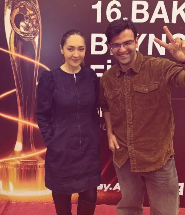 photo 6186208660095175595 y تصاویری از حضور نیکی کریمی به عنوان داور در جشنواره فیلم باکو منتشر شد - گیمفا