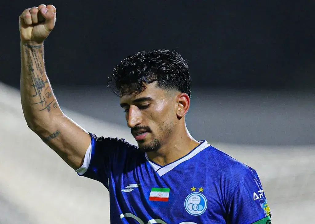 صفی شگفت‌انگیز برای سلفی با کاپیتان محبوب استقلال در خرم‌آباد!