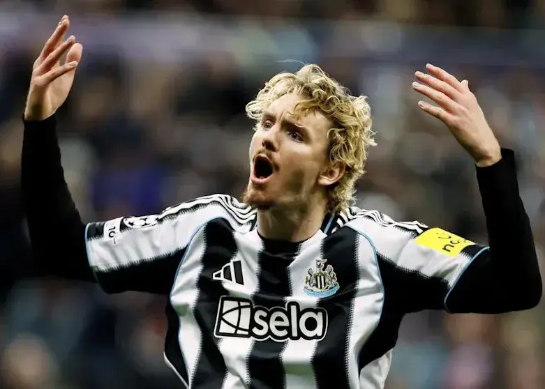 پیام واتس‌اپی عجیب رئیس بایرن مونیخ به وولتماده؛ ماجرای انتقالی جنجالی که همه را شوکه کرد!