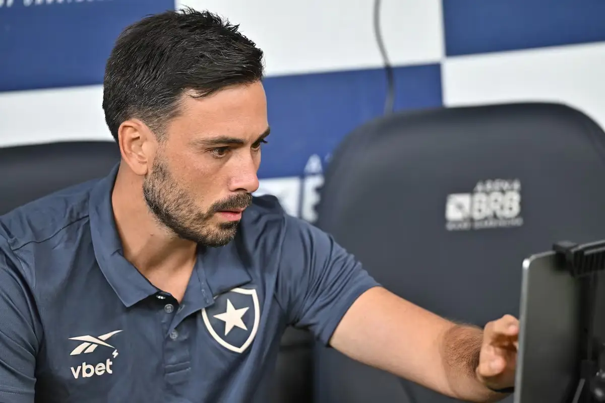 برکناری ناگهانی داویده آنچلوتی از بوتافوگو؛ شوک در دنیای فوتبال برزیل!