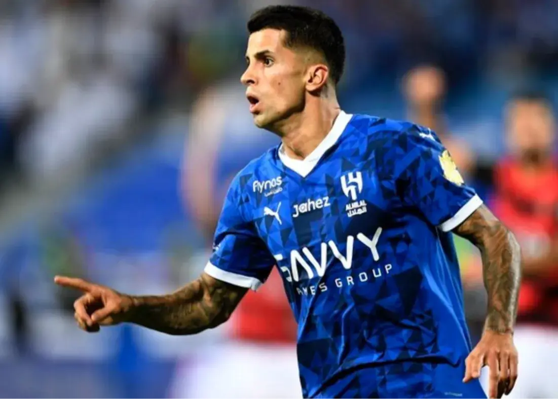 درگیری جنجالی کانسلو در هواپیما؛ ستاره الهلال کنترلش را از دست داد!