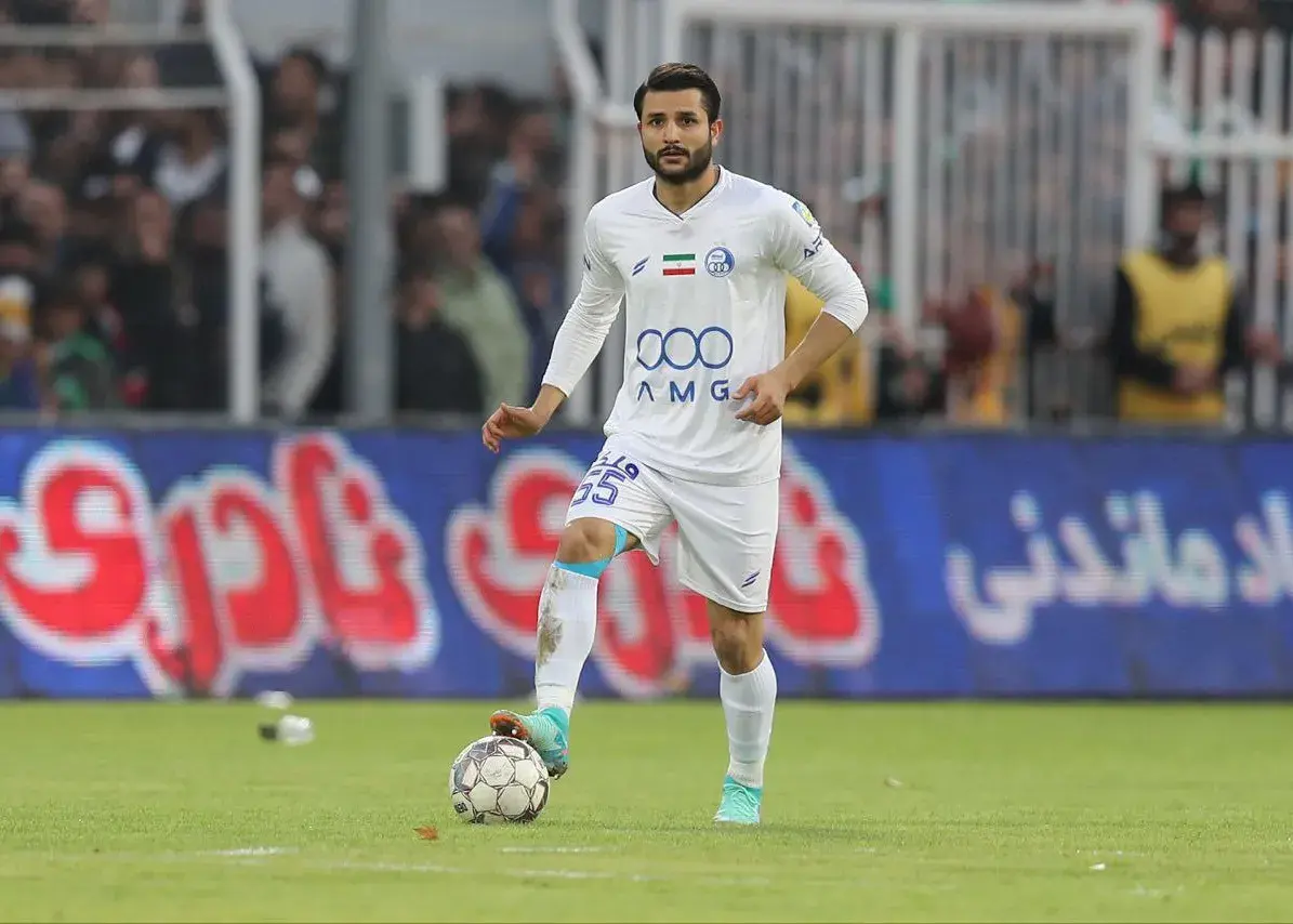 وضعیت نامعلوم مدافع استقلال پس از ضربه سنگین؛ آزمایش‌های پزشکی سرنوشت‌ساز آغاز شد!