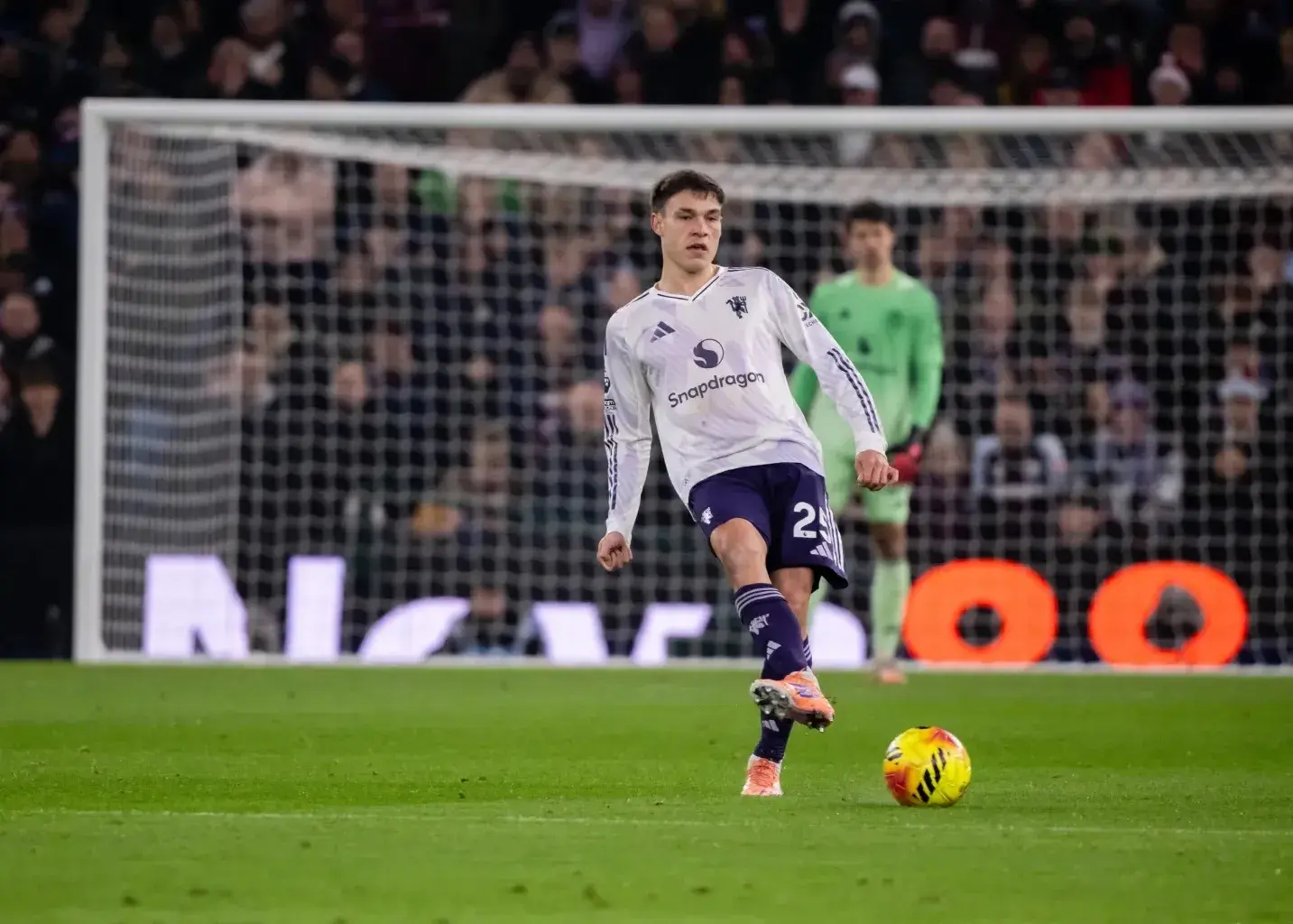 ضربه نهایی نفرین‌ شده‌ای که منچستر را در ویلا پارک زمین‌گیر کرد!