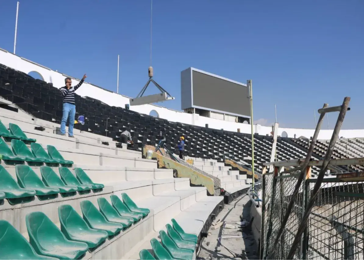 آغاز صندلی‌گذاری در ضلع شمالی ورزشگاه آزادی؛ تغییراتی که هواداران را شگفت‌زده می‌کند!