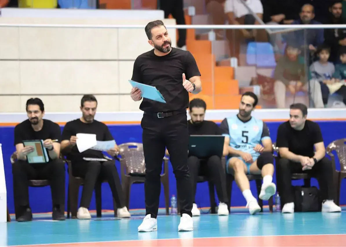 شهرداری ارومیه این فصل چرا دیگر قهرمان‌نما نیست؟ بررسی تغییرات عجیب در تیم محبوب والیبال ایران