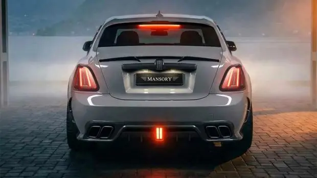 نمای عقب رولزرویس گوست منصوری