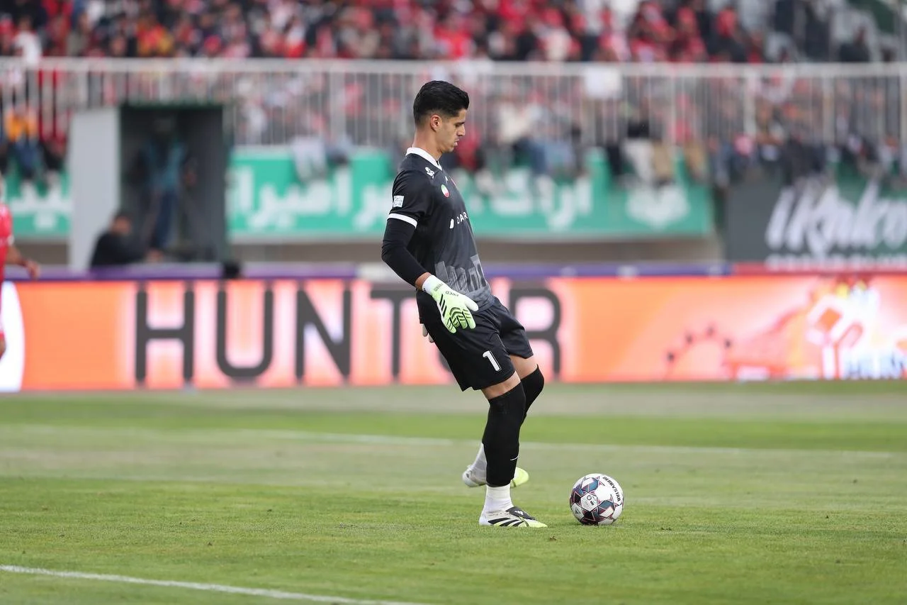 تشر تند پیام نیازمند به مدافع جوان پرسپولیس در استادیوم خالی!