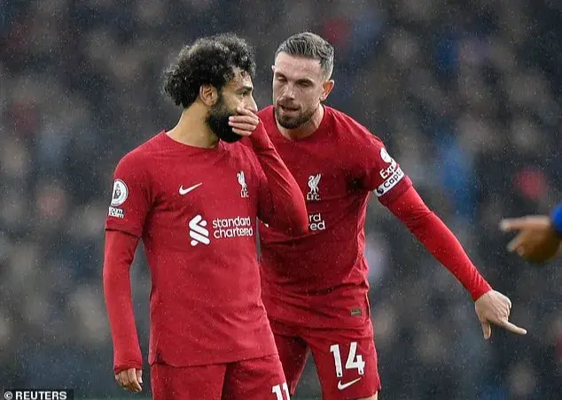 نشست محرمانه صلاح با کاپیتان سابق لیورپول؛ آیا فصل جدایی آغاز شده؟