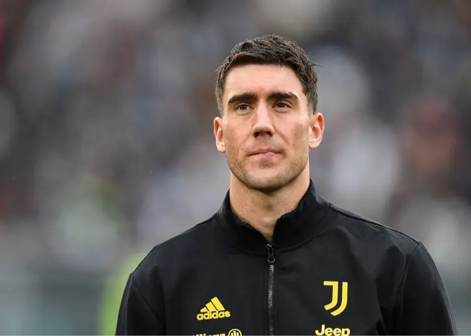 میلان در تعقیب دوشان ولاهوویچ؛ نیکلاس فولکروگ جایگزین موقت می‌شود؟