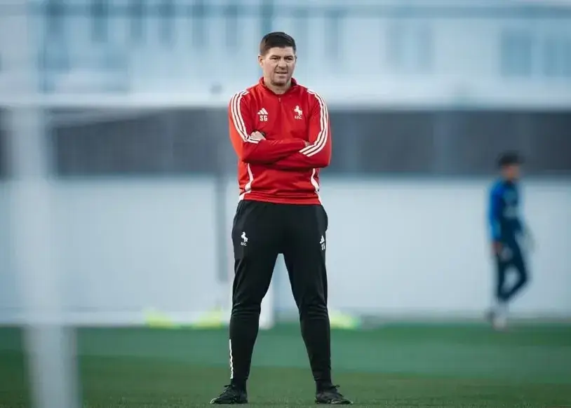 پیشنهاد شگفت‌انگیز جرارد به لیورپول؛ آماده خدمت در هر لحظه و هر بخش!