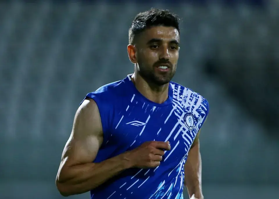 پیمان بابایی در آستانه جدایی از گل‌گهر؛ راز غیبت عجیب مهاجم محبوب چیست؟