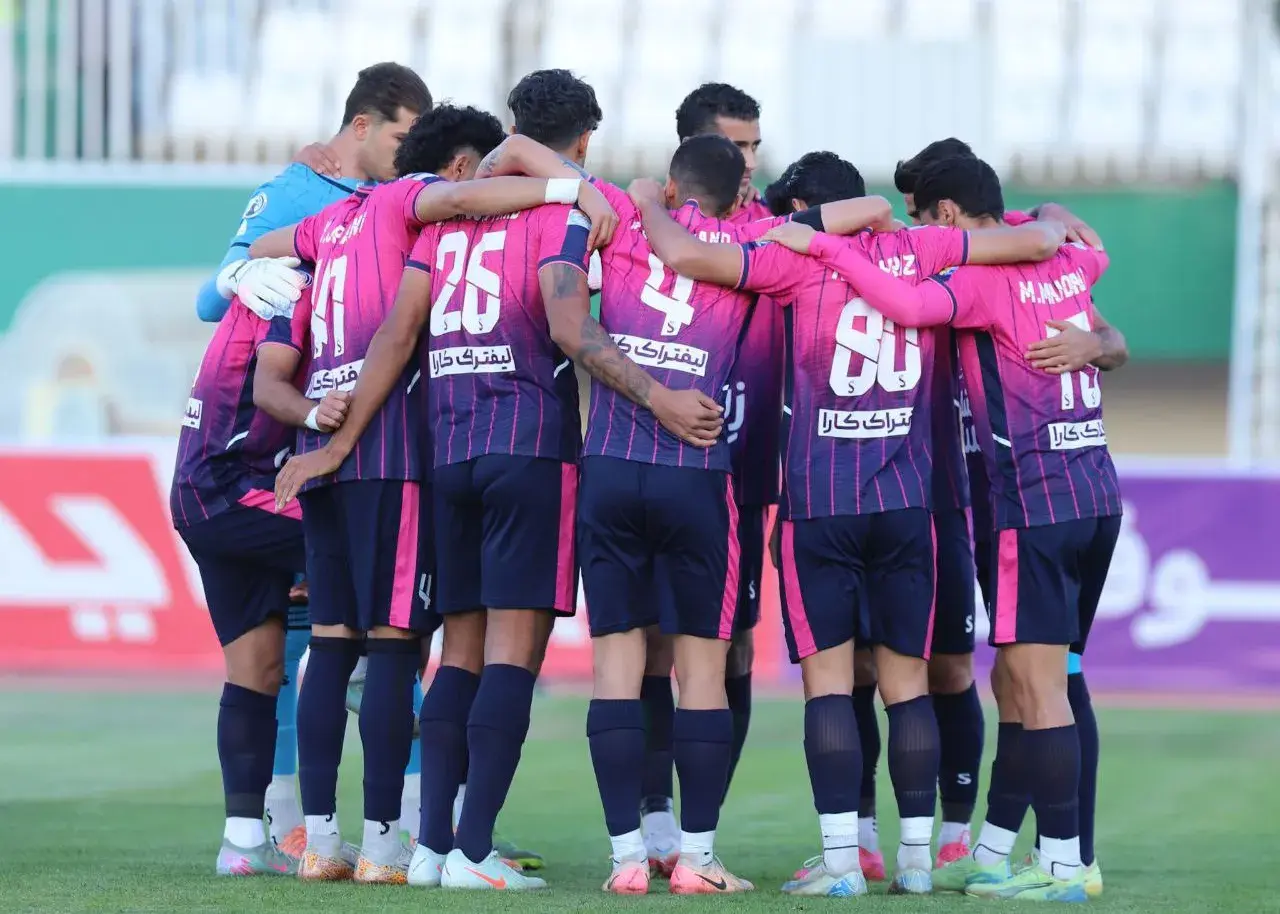 شایعه بزرگ در اراک؛ پرچم قرمز و آبی نیست، همه به رنگ آلومینیوم درآمدند!