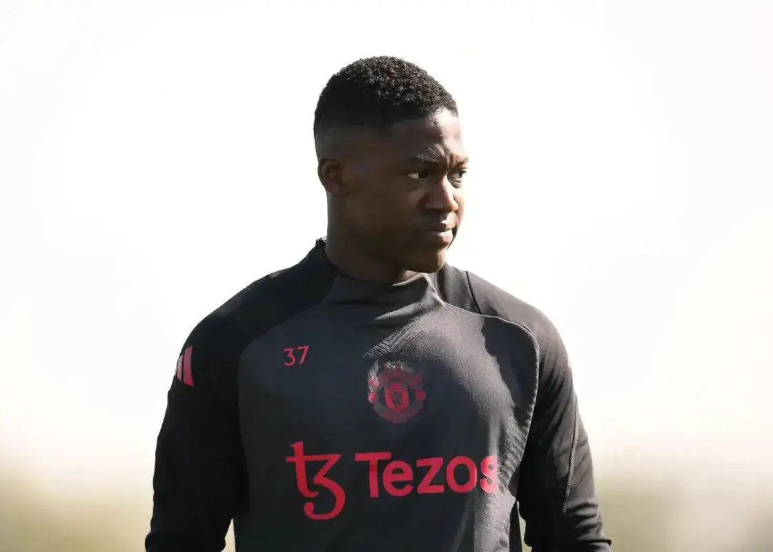 منچستریونایتد شوکه کرد؛ ماینو بالاخره در آستانه فروش قرار گرفت!