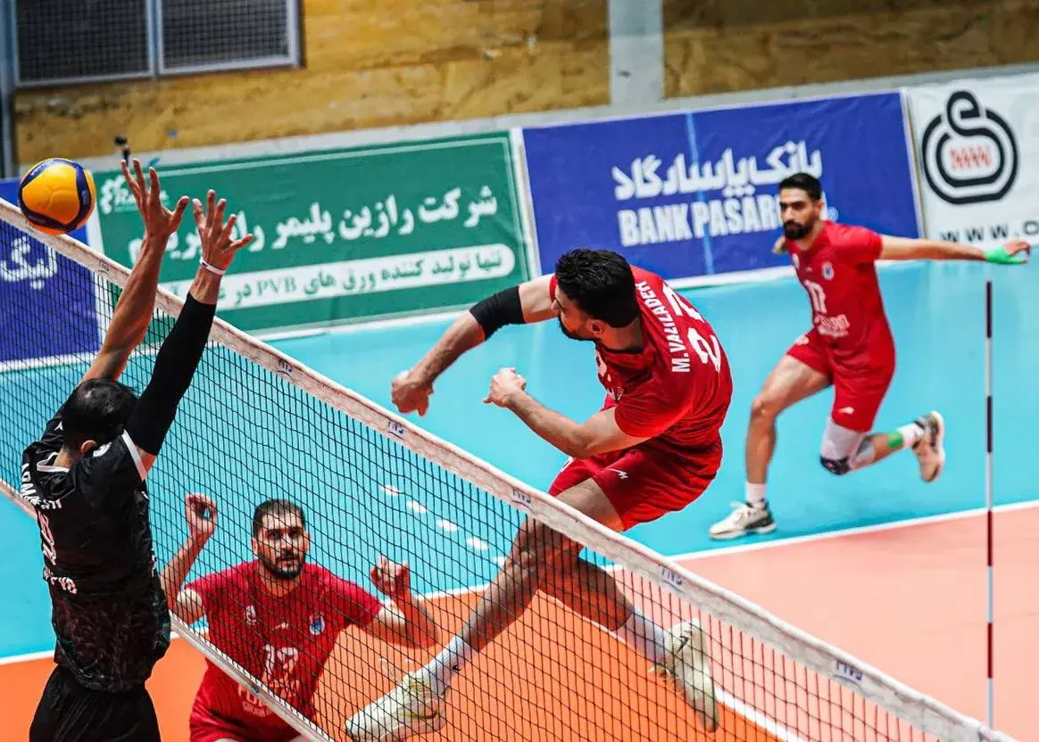 ستاره فولاد سیرجان با ۸۰٪ موفقیت؛ آیا قهرمانی در لیگ برتر والیبال نزدیک است؟