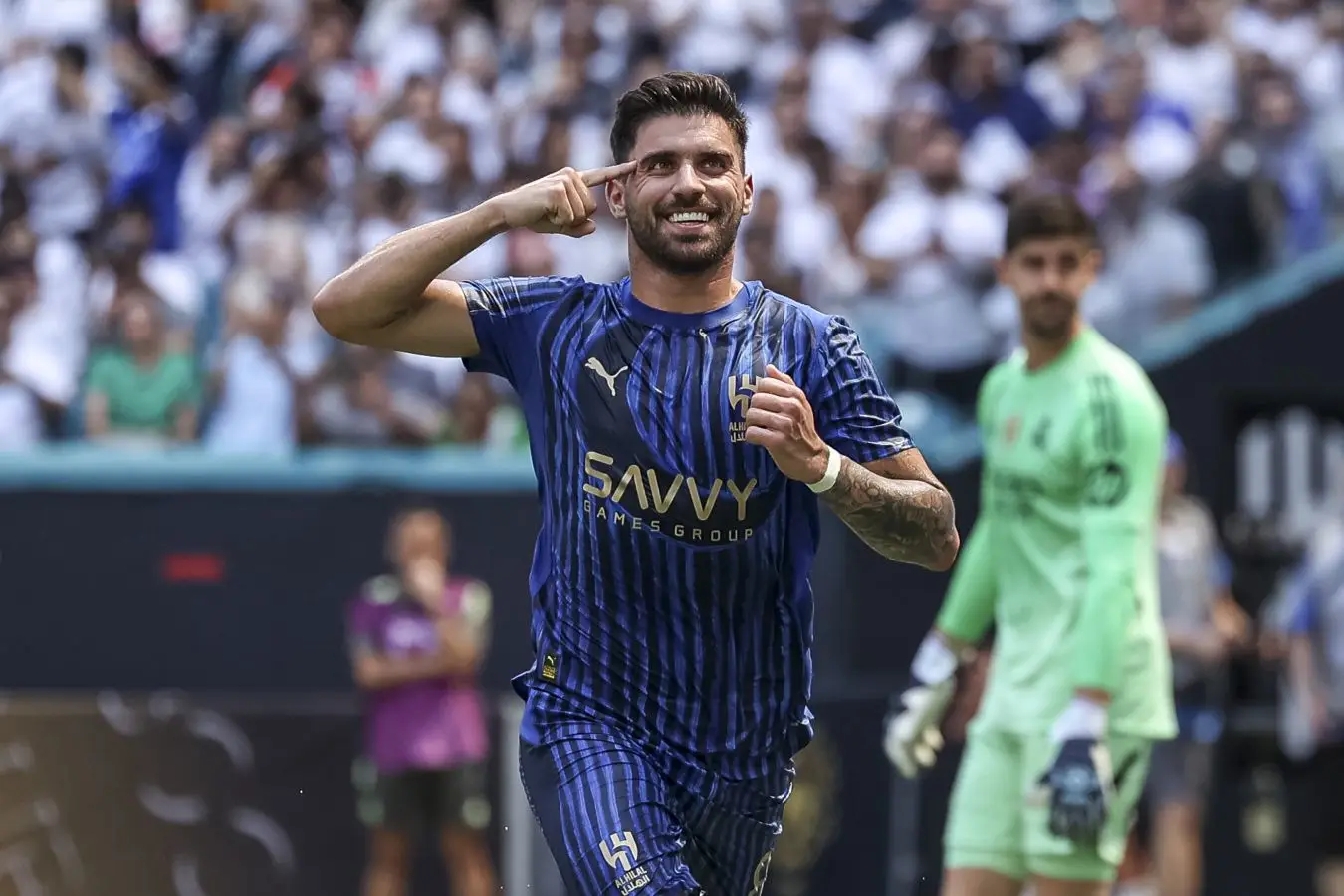 پرز با یک خرید رایگان، رئال را بهت‌زده می‌کند؟ حرکت هوشمندانه تابستانی در راه است!