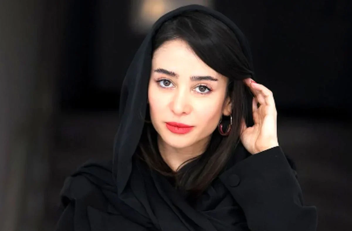 الناز حبیبی با تیپی شگفت‌انگیز در سبک هالیوودی همه را حیرت‌زده کرد!