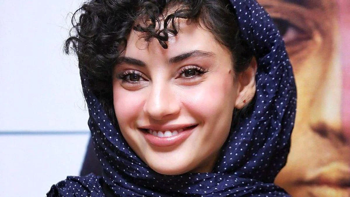 ترلان پروانه برای اولین بار خواهر بزرگترش را به همه نشان داد!