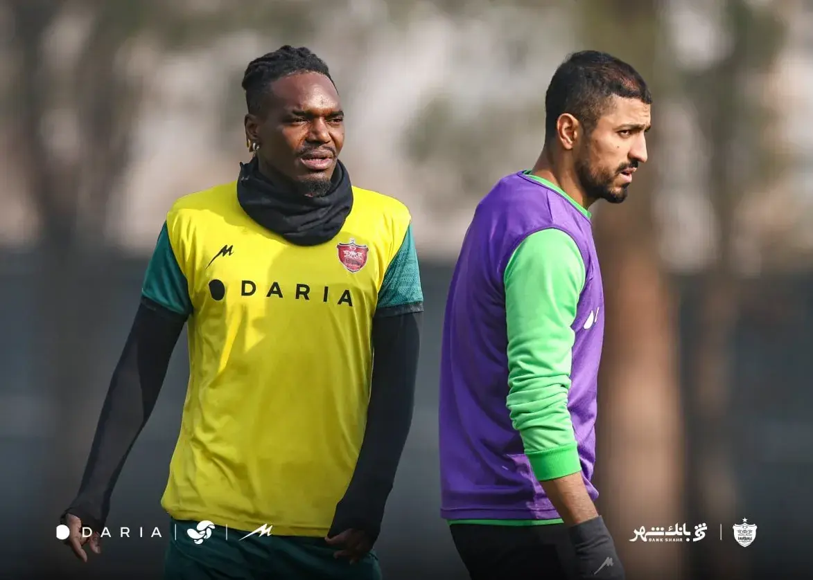 ستاره پرسپولیس با وجود کارت زرد، محروم نشد؛ نگرانی‌ها پایان یافت!