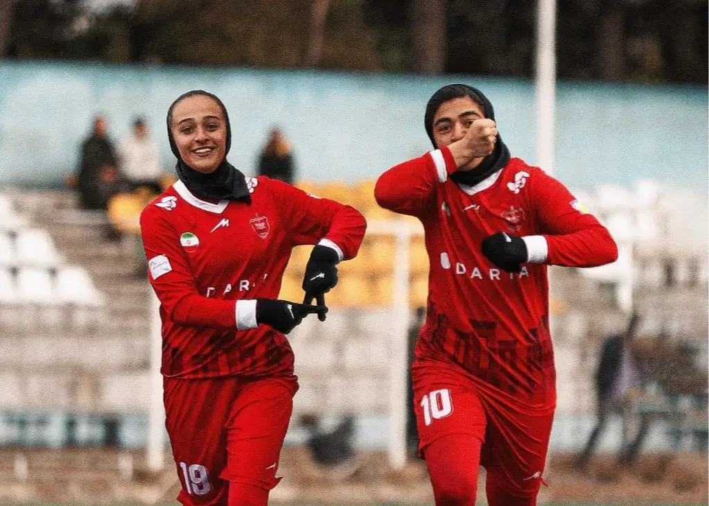 زن‌های پرسپولیس با گل زودهنگام، سرنوشت سقوط را تغییر دادند!